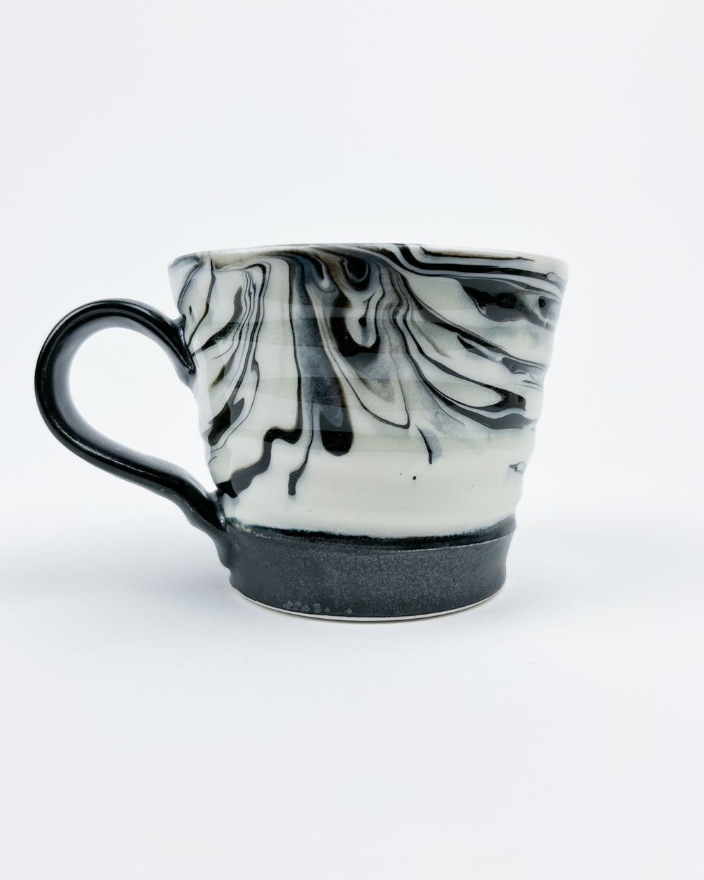 10oz Black and White Marbleware Mug